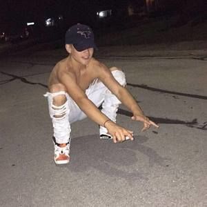 Meet your Posher, Cole